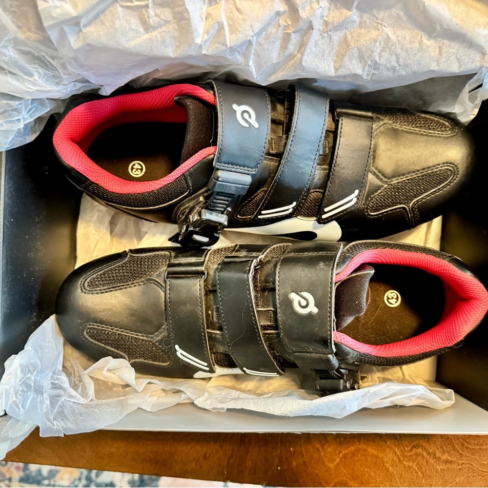 Peloton Men’s Cycling Shoes - Picture 3 of 5